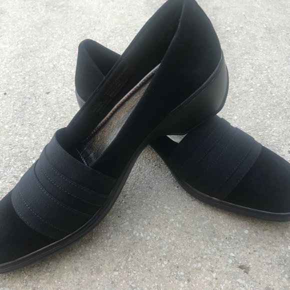 Aravon Kasey, Women's size 8.5 AA (narrow) - Picture 1 of 8